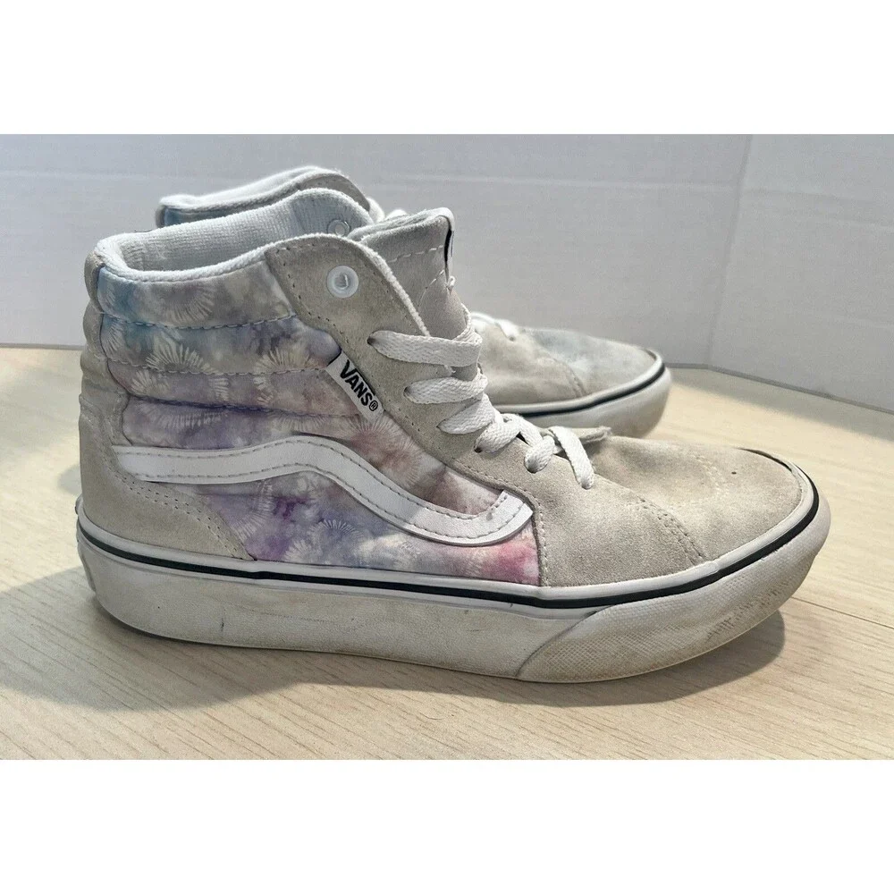 Fila   3FM01734-132 White Basketball Shoes Sneakers Size 3 Vulc 13
